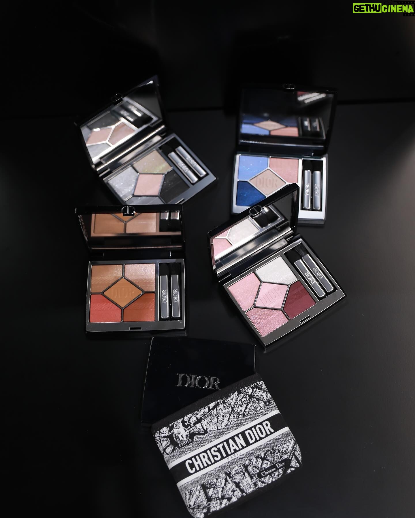 Rio Uchida - 39.3K Likes - 🩷 @dior @diorbeauty 🩷
8/27まで開催中のイベント「ディオール ランデヴー パリ」へ伺いました。
クリスチャン・ディオールとゆかりのあるパリの街並みからインスパイアされた プラン ドゥ パリ コレクション。
この日はイベント限定色を使ってメイクアップしたよ。特にアイシャドウとネイルがお気に入り。キラキラで最高に可愛くて…デイリーにも特別な日にも使えそう!プレゼントにもぴったりです♡
パリにはまだ行ったことがなくて憧れの場所なので
いつか行けたらいいな〜🌟
伊勢丹 新宿店 本館 1F ザ・ステージにて開催中です。是非チェックしてね。
#supportedbydior #diorjoaillerie