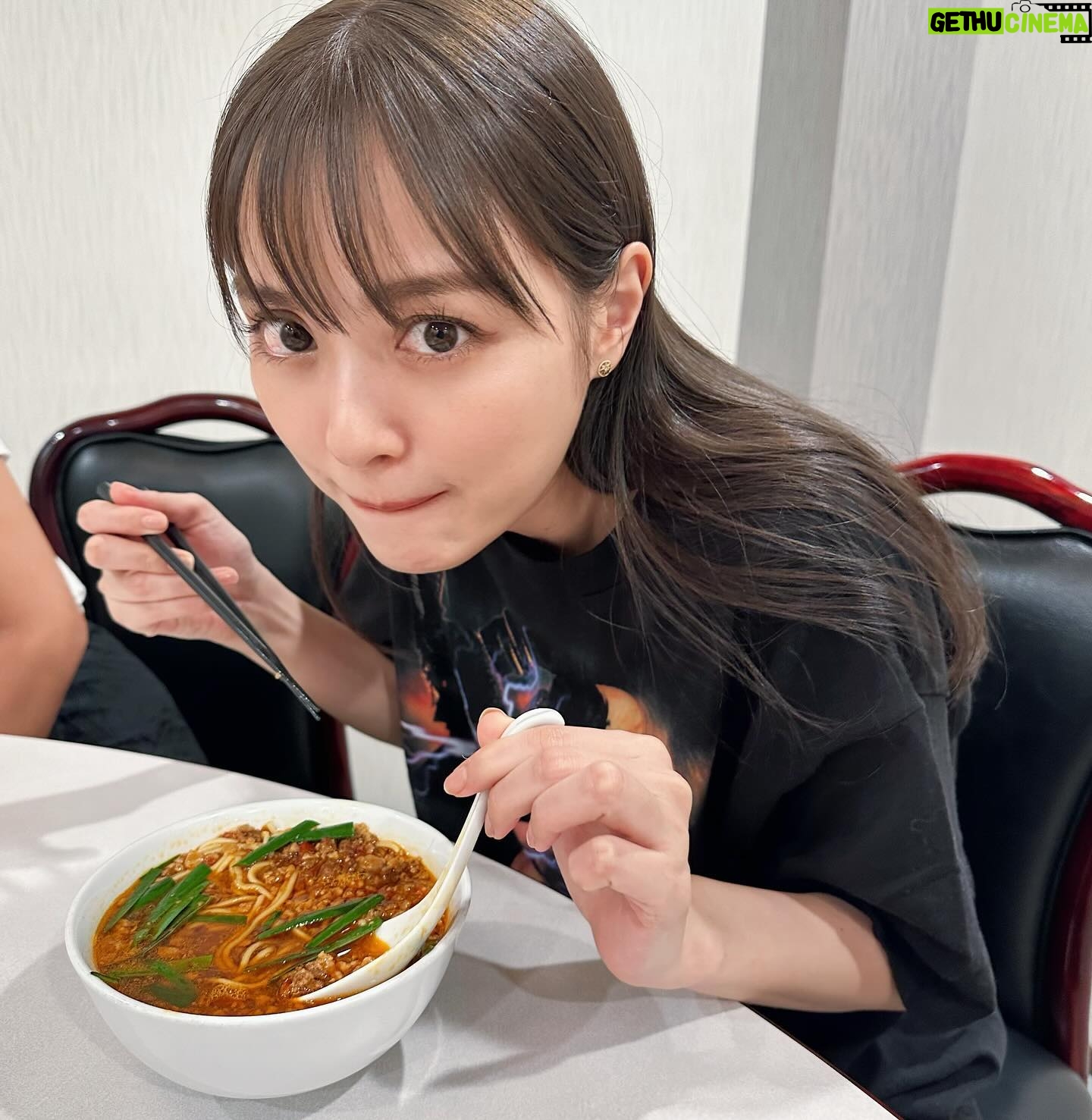 Rio Uchida - 39.2K Likes - ずっと行きたかった名古屋の中華屋さん
味仙で台湾ラーメン食べてきた!
みんなでシェアしたから0〜4辛を食べ比べ。
わたしショボすぎて普通の辛さで火を吹いて🔥
結局0辛のアメリカンを食べましたw
みんなは辛いのイケるーーーーー?
#味仙
#青菜炒め5秒で出てきた
#小袋とアサリ美味しすぎ
#手羽先辛すぎ
#全部うますぎ問題