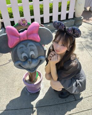 Ririka Moriwaki Instagram - 22歳になりました🍰🕯️💓！
たくさんのお祝いメッセージありがとうございます🥺💓
初の生誕祭も思っていたよりもいっぱい来てくれて、めちゃうれしかったです！😭

お誕生日お祝いしてくれてありがとうー！
素敵なお誕生日になりました🌹😎🗻🍣