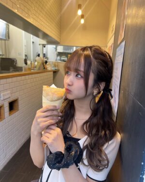 Ririka Moriwaki Instagram - クレープ食べるだけのデートどうですか？🫨💓🥹
.
.
.
.
.
.
.
最近の美容でいい！📅
お肌ニキビできないのはほんと @unelimit_official さんのおかげ🥺💓💓
@unelimit_kurumi さんに施術していただき、たくさんお話しできて嬉しかったです😖🍒
私は毎月一回の頻度で通ってます！
ありがとうございました😎🧡

美容室は安定に @decokashi だよ〜！
梅雨前に縮毛矯正もしてもらえてよかった安心！、
ありがとうございました🥲💓

#pr