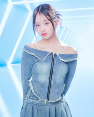 Ririka Moriwaki Instagram - 作品撮りのモデルをさせていただきました📷🍒
韓国っぽいメイクとヘアでしたことなかったから新鮮で楽しかった〜💓💓
ありがとうございました！☺️

💄make　　【@rina_sincive 】
💇‍♀️hair　【@coconut_5572 】
📷camera　　【@s.kiyoshi.m 】
🎁studio 【@ilgop_studio 】