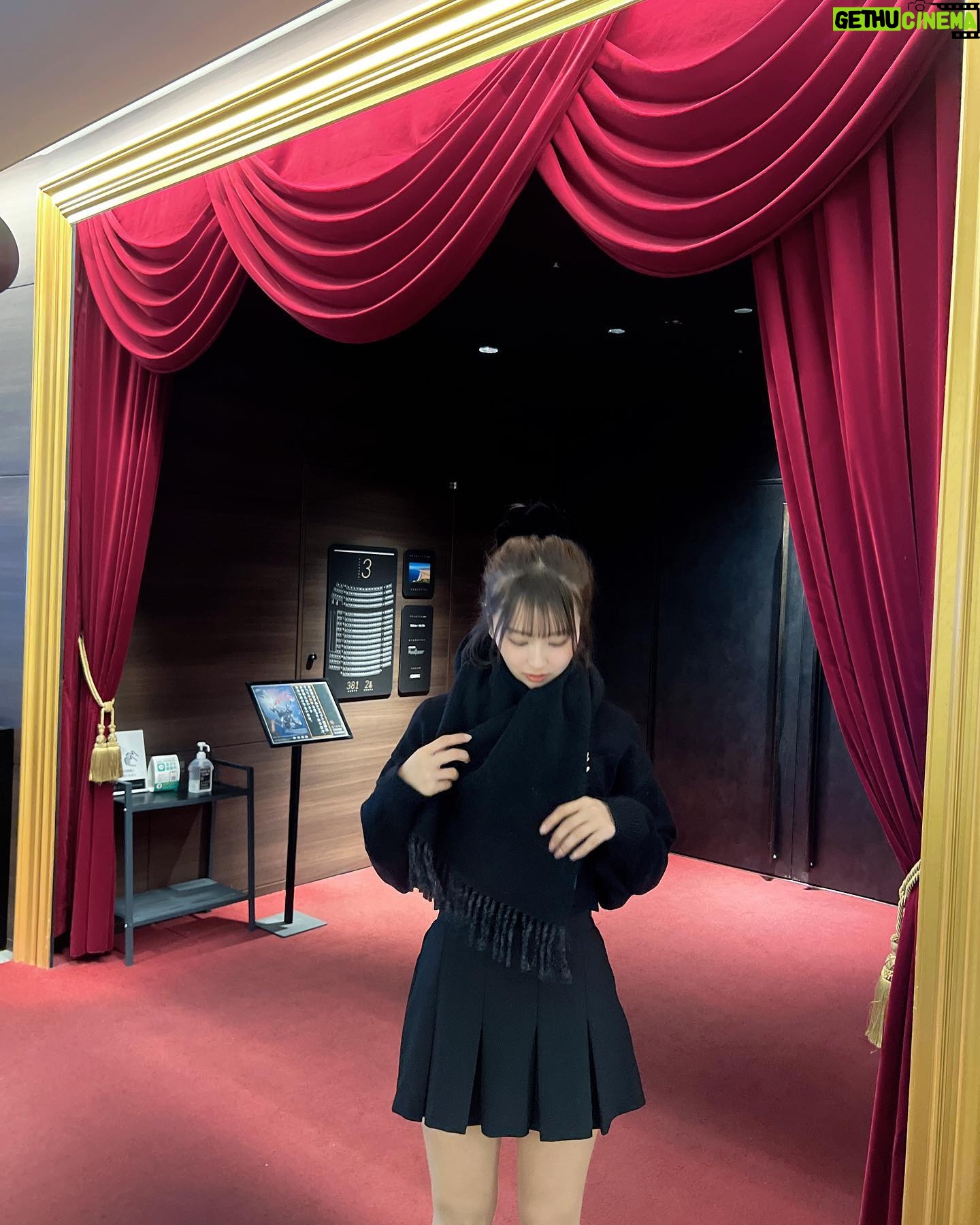 Ririka Moriwaki - 5.6K Likes - お友達と映画行ってきたときの〜🎥🤍
.
.
.
.
.
まつ毛褒められること多くて嬉しい〜!
いつも @ri__k07n さん!!
かわいくしてくれてありがとうございます😖🤍
さいきょーまつげ!!❕❕❕
🏠@mosteyes_shibuya
✒️ @theshop_beauty_official
#pr
