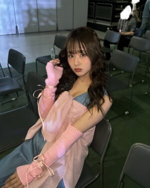 Ririka Moriwaki Instagram - いっぱいコメントちょーーだい🎀💓
.
.
.
.
.
.
.
最近の美容DAY🙂‍↕️🩷

【 @haab_dream 】
お肌のくすみとか繰り返す肌荒れずーっと気になってて、水光ペンっていう施術を受けてきました😖🩷
3日後くらいから中から発光する？みたいな感じでツヤツヤが感じれて感動した🥲🥲🥲😭
2週間後にもう一回やると効果いっぱい出るよ！とのことだったので次また行ってから効果みんなにお伝えするね！！🤭💓思ったより痛くなくて安心だったよー！
ありがとうございました🙂‍↕️💓

【 @souibody 】
大切なお仕事の前に痩身エステに行ってきました🦵！
始まる前にウエストとか色々測ってもらうんだけど1番気になってたとこが直後に1センチも細くなっててびっくりしたの😖🩷
優しいお姉さんで素敵空間でしたありがとうございました🥲🩷

#pr