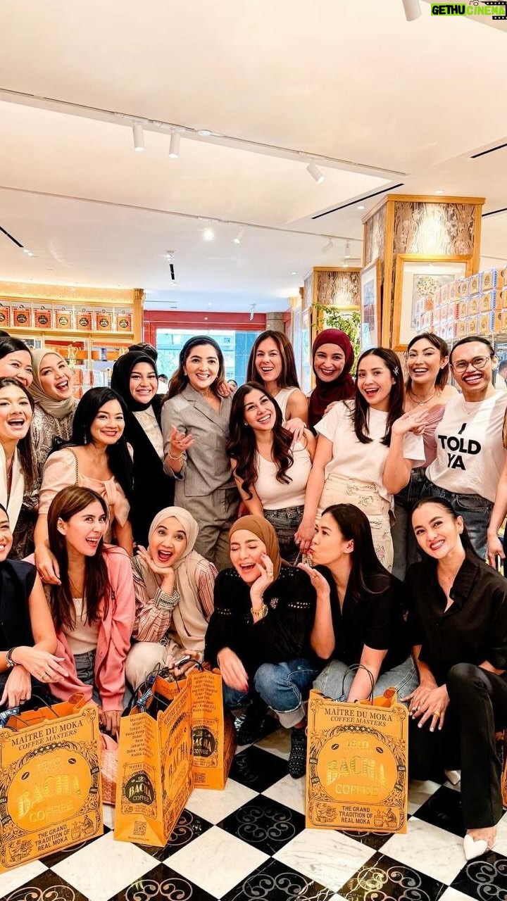 Ririn Ekawati - 28.2K Likes - Cendols 🫶🏻
dari jam 2-5 ga cukup ya, selalu seru 🤗
📍 @bachacoffeeid
thank you Bungas @ollaramlan 😘