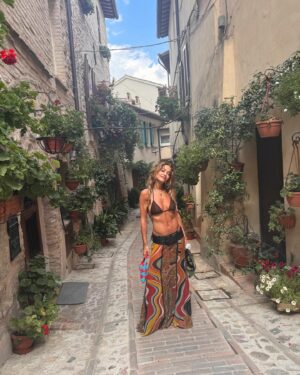 Rita Ora Instagram - Oh Italy 🇮🇹 what a joy. 🥹