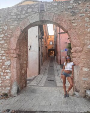 Rita Ora Instagram - Oh Italy 🇮🇹 what a joy. 🥹