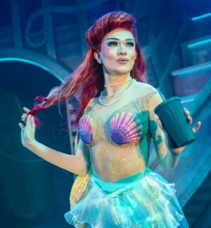 River Medway Instagram - and we’re open! 🥵😈😅💦🧜🏼‍♀️
catch us at the southwark playhouse elephant until february 🤭
📸 @peachyraith