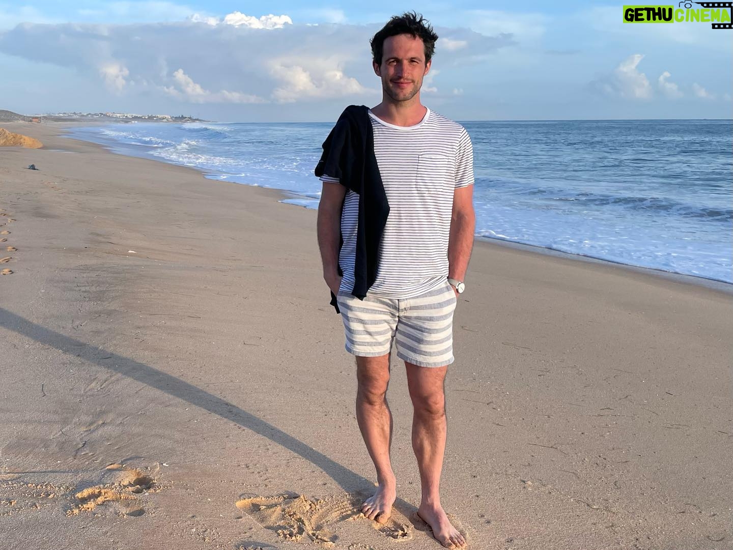 Rob Heaps - 4.4K Likes - The Algarve! (Despite appearances my legs are the same size)