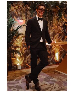 Rob Heaps Instagram - At the Glenfiddich Grand Series masquerade event last night @stregisnewyork 🎭 🥃  tasted some 21 and 23 year single malt scotch!! Fantastic event @pvfancy