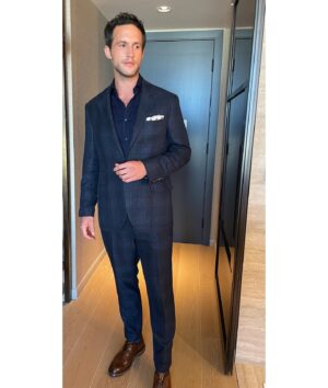 Rob Heaps Instagram - At the screening event for #PartnerTrack, which arrives on @netflix worldwide tomorrow Friday 26 august!! 

Stylist @saraalviti 
grooming @robscheppy 
thank you @brunellocucinelli_brand for the gorgeous suit!

Couldn’t be prouder to be part of this team. A lot of hard work has gone into the telling of this story and we can’t wait for people to experience it. Attorneys Assemble!! @netflixgolden