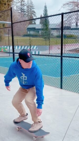 Rob 'Sluggo' Boyce Instagram - The good life 🙌 Thank you skateboarding. 
#skater #skateboarder #skatepark #sun #blue #stoked #happy #gratitude #pnw #thankful #skateboardingisfun #thankyouskateboarding #basic #foreveryoung @transition_construction 🎥 @greeeg_lamb
