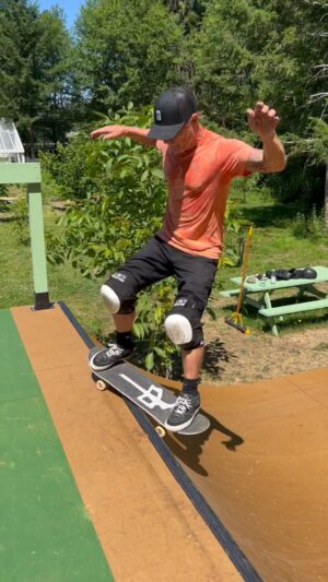 Rob 'Sluggo' Boyce Instagram - I learnt a new trick today 🙌 backside disaster,smith backside revert. Firing and wiring in brand new ways. That’ll keep you young. Super stoked. #skater #thankyouskateboarding #stoked #sun #blue #minirampsteez #halfpipe #skatepark @thereddragons #happy