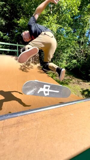 Rob 'Sluggo' Boyce Instagram - The young flip and catch, the refined flip and hope. Hope prevailed today 🙏 I don’t take kick flips for granted. I get stoked every time I land one. Today, I am stoked 🙌 #thankyouskateboarding #stoked #skater #pma #pnw #halfpipe #thankful #foreveryoung @kels.boyce 🎥