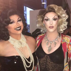 Robbie Turner Instagram - @kalkarbdashianw has such a fun personality. Absolutely LOVE this gal. Glad I was there with her for this last episode. -
-
Catch us TONIGHT @thequeerbar 9:30!
-
-
-
#AllAboutThemCarbs #dragrace #illtellyouforfree #superstar #kaloriekarbdashianwilliams #robbieturner -
-
-
@rupaulsdragrace @wowreport @vh1 @logotv @rupaulsdragcon