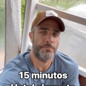 Roberto Leal Instagram - Más de un día y medio para volver a casa entre salida del hotel, desplazamiento al aeropuerto, escalas, medios de transporte varios y esperas…. Pero claro, este recibimiento PUEDE CON TODO 🏠❤️👧🏼👶🐶🐶