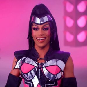 Robin Fierce Instagram - What a YEAR! It has meant the world to me to be apart of season 15 of @rupaulsdragrace. As Ru said, this is the beginning. Here to recognizing how far we’ve come, and all that we are going to do in the future! Love all of you me S15 sisters.