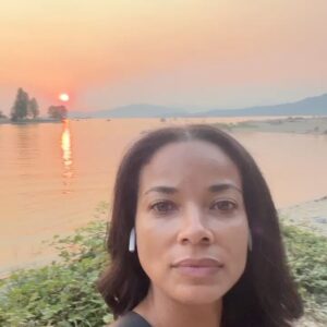 Rochelle Aytes Instagram - I saw this beautiful sunset last night and wanted to share it with you all.
#VancouverSummerNights #Filming #Watson #CBS
