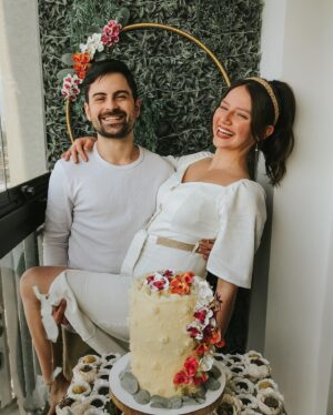 Rodolfo Valente Instagram - Noivos 💍❤️ Te amo, @laislouver. Viva nós!