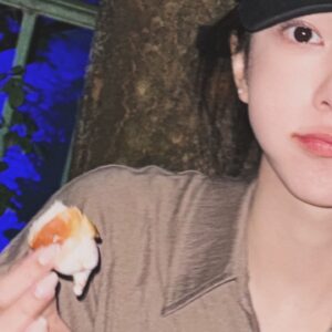 Roh Jeong-eui Instagram - 🥨🍦🥪🧇🍯🎢