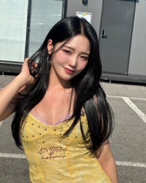 Roh Ji-sun Instagram - 워터밤 안녕🔫💦☀️☀️☀️