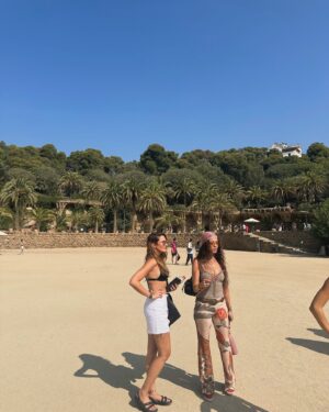 Rojda Demirer Instagram - Ne güzel geçtin Barcelona🫶
Tesekkür ederiz @prontotour 🙏
#prontotur30yasinda #davet