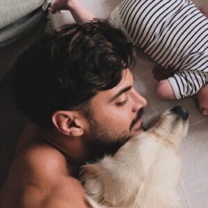Romain Ntamack Instagram - 𝑫𝒖𝒎𝒑 𝒅𝒆 𝑱𝒖𝒊𝒍𝒍𝒆𝒕 ☀️🐶🍕👶🏻👫🏻🛵