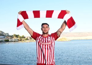 Roman Yaremchuk Instagram - 🔴⚪✍🏻 Signed. Sealed. Delivered.

𝐑𝐨𝐦𝐚𝐧 𝐘𝐚𝐫𝐞𝐦𝐜𝐡𝐮𝐤! 🔥

#Olympiacos #Welcome #Transfer #Yaremchuk #WeKeepOnDreaming