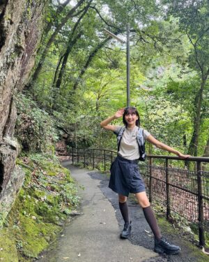 Ron Monroe Instagram - 吸收氧气！山に行って、新鮮な空気をたっぷり吸ってきました！