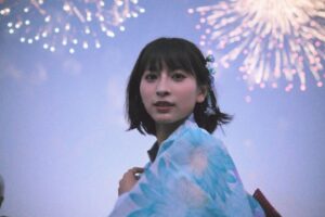 Ron Monroe Instagram - この髪飾りは自分で作りました

#花火大会