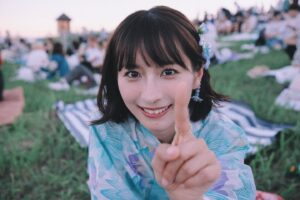 Ron Monroe Instagram - この髪飾りは自分で作りました

#花火大会