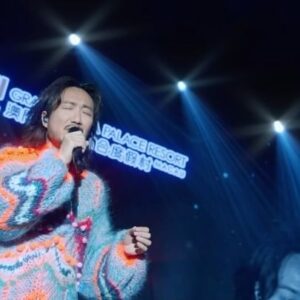 Ronald Cheng Instagram - 多謝澳娛綜合邀請🙌🏽以及在場每一位粉絲同台前幕後嘅工作人員，希望日後再有機會同大家見面！

@sjmresorts 
#澳門上葡京 #上葡京
#澳娛綜合鄭中基MyOnlyOne音樂會
#SJMResorts #GrandLisboaPalace