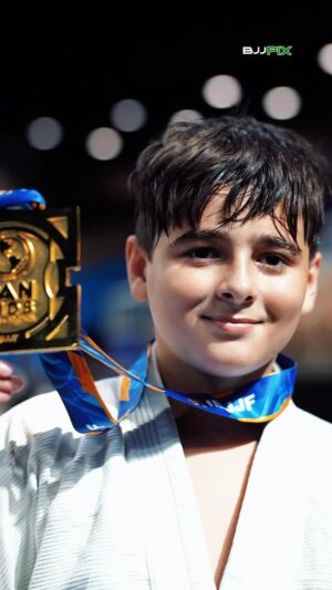 Ronaldo Souza Instagram - Brabo demais @vitorgabao 😮‍💨🔥
Bi campeão PAN KIDS de jiu-jítsu 🥇🥇

🐊 @jacaremartialarts 
🥋 @ronaldojacare 

🎥 @bjjpix