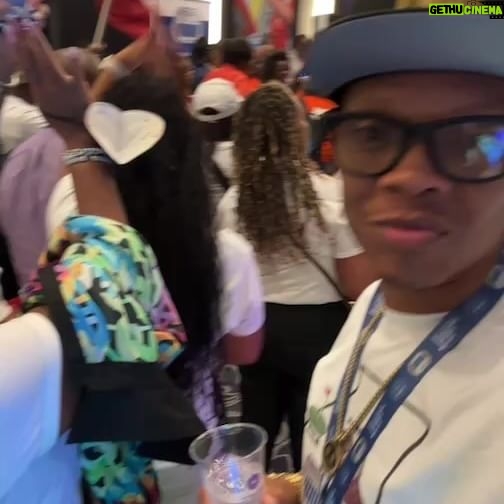 Ronnie DeVoe - 3.1K Likes -