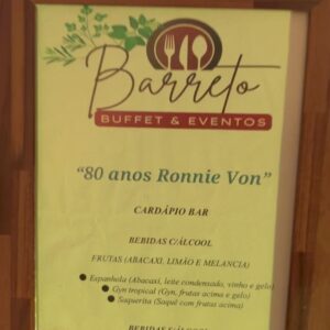 Ronnie Von Instagram - Completei 80 anos de idade, UAU! 😄
Que noite mais especial! Fui tão mimado e feliz! Quero agradecer ao carinho de todos da Rede Tv! Não poderia ter comemorado meu aniversário rodeado de pessoas mais especiais que vocês! 💙 Obrigado aos parceiros que tornaram essa noite ainda mais especial e um abraço ainda mais apertado aos meus amigos e familiares que estavam presentes. Foi tudo uma surpresa muito grande pra mim, mas eu adorei ser surpreendido de uma forma tão positiva. 
Como sempre, gosto de dividir meus momentos com vocês, portanto vejam um pouco dos detalhes dessa noite. Meu muito obrigado por todos os parabéns, estou encantado! ☺️