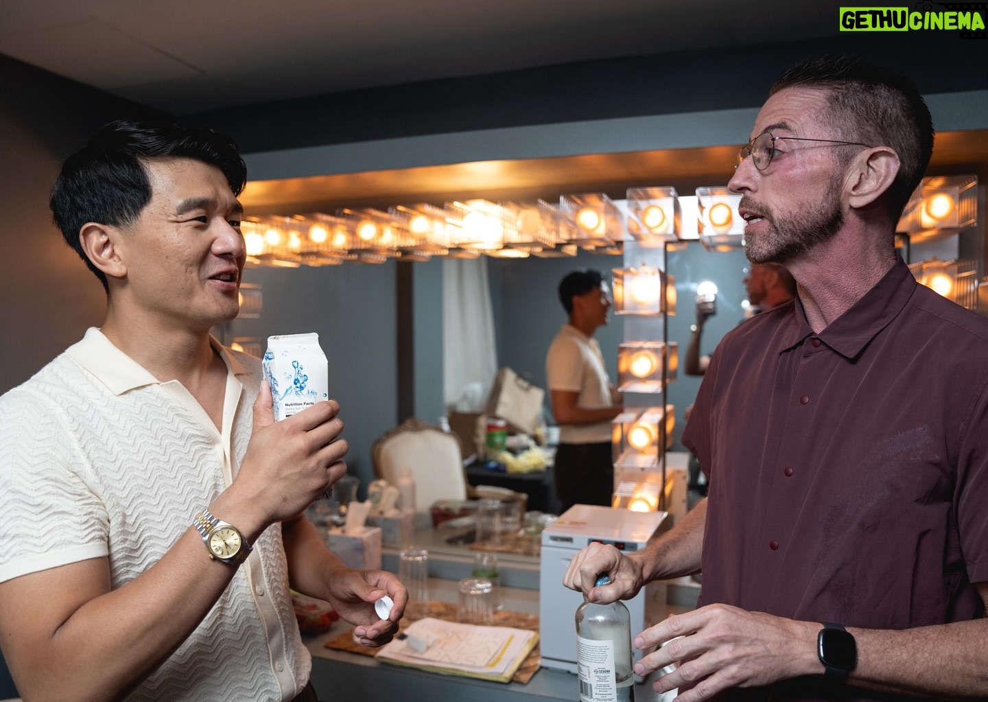 Ronny Chieng - 4.2K Likes - I LOVE YOU HAWAI’I! You are a dream, wrapped in a wish, wrapped in a melody. THANK YOU FOR SELLING OUT MY FIVE SHOWS at @hawaiitheatre last week. And thanks to @andreajin @comedianjamesmane and DJ @tonytrimm for being on the show. 📸: @marcusrussellprice @veanne
👔: @joycretton @joseramosdesign @bonobos
👞: @cobblerunion 💇🏻: @sheldonyamauchi
💄: @karenpreiser
🎨: @igloo.toast.pop @punkyaloha