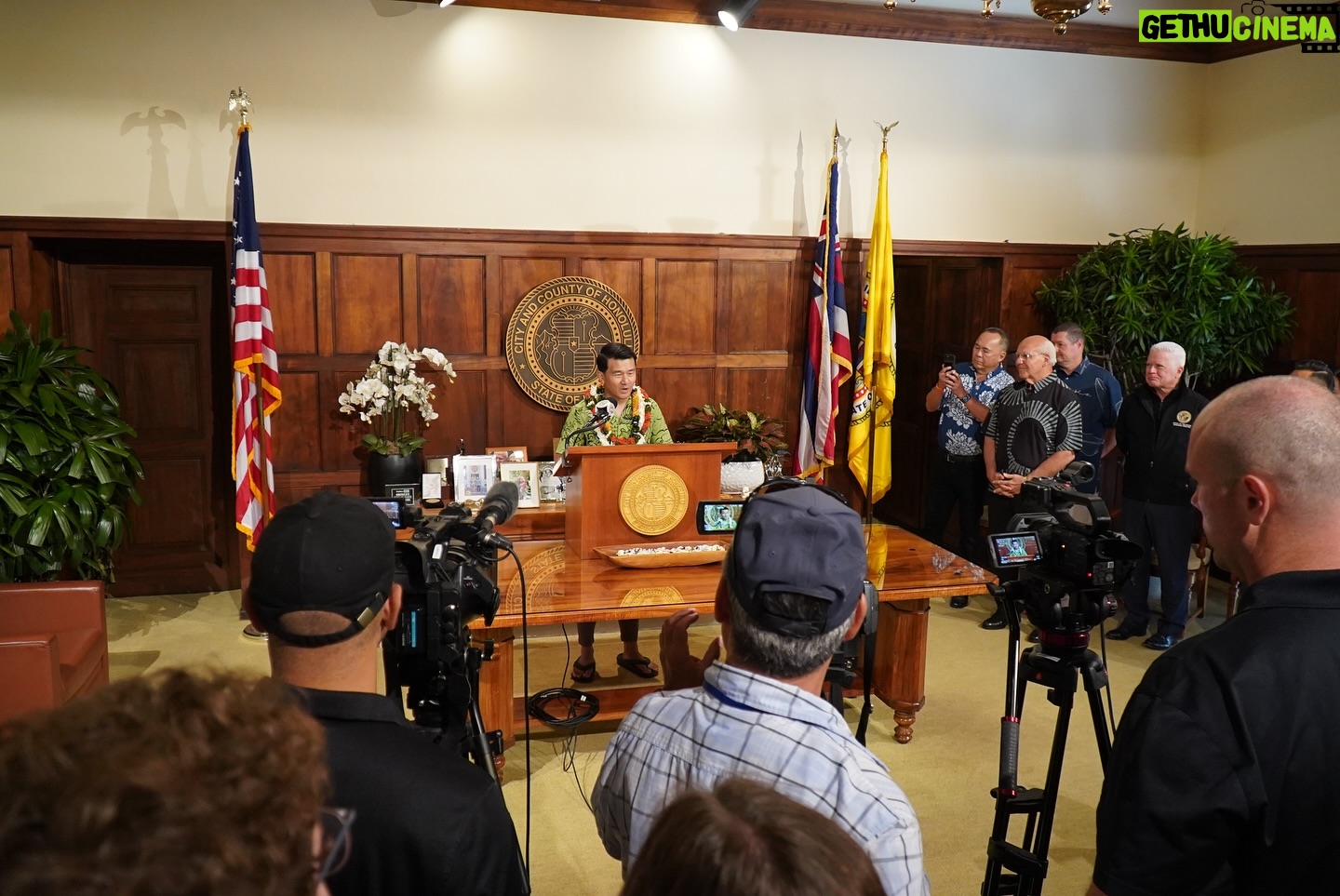 Ronny Chieng - 24.9K Likes - JULY 27 2024 OFFICIAL RONNY CHIENG DAY TODAY IN OAHU!
MAHALO HAWAII AND @mayorrickhnl. I HOPE I ALWAYS GIVE MORE THAN I TAKE HERE.
📸: Ryan Wilson