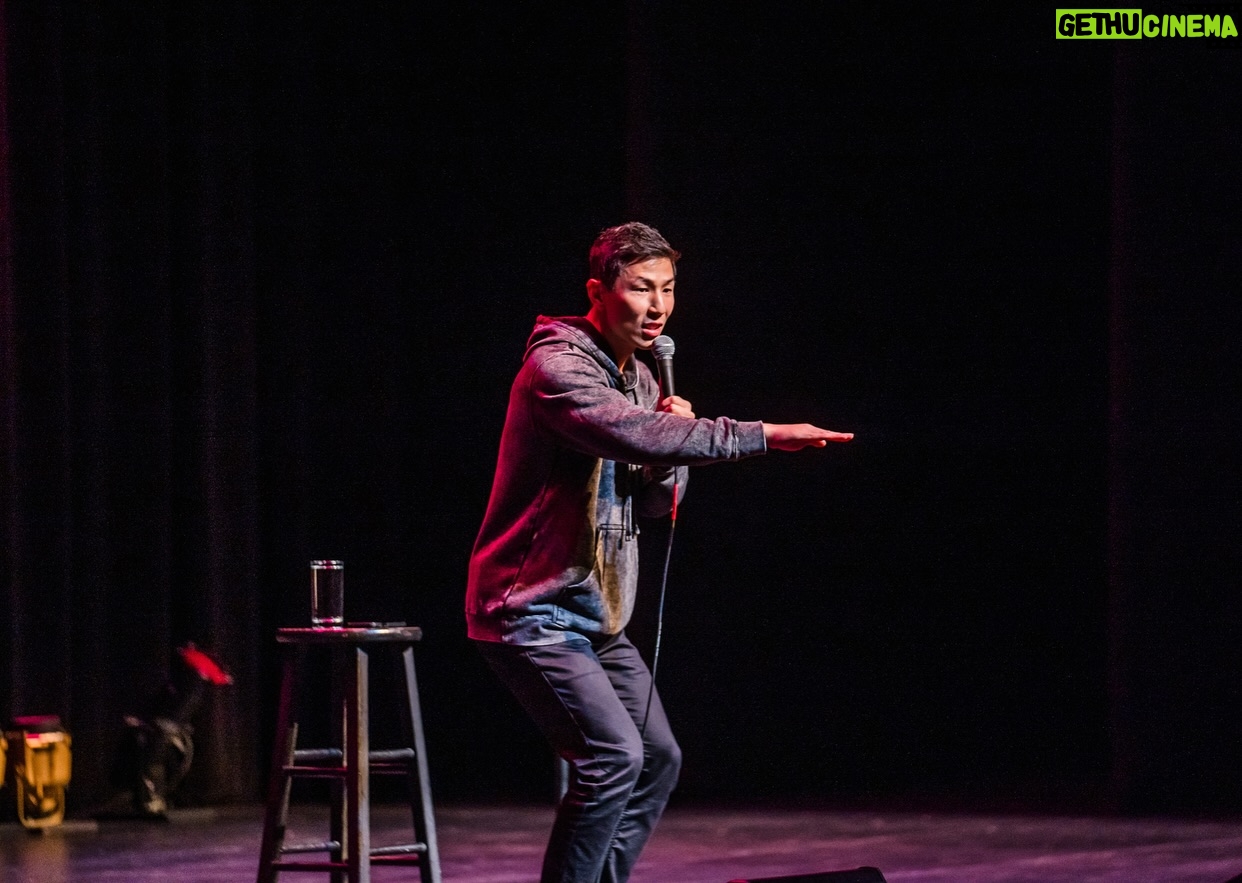 Ronny Chieng - 3.2K Likes - SAN DIEGO, CALIFORNIA! THANK YOU FOR SELLING OUT MY SHOW at @sdcivictheatre. And thanks to @jasoncheny and DJ @tonytrimm for being on the show. 📸: @eric_scire
👔: @latoiacunningham @bonobos 🎨: @igloo.toast.pop