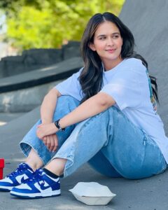 Actress Roopi Gill HD Instagram Photos and Wallpapers September 2024