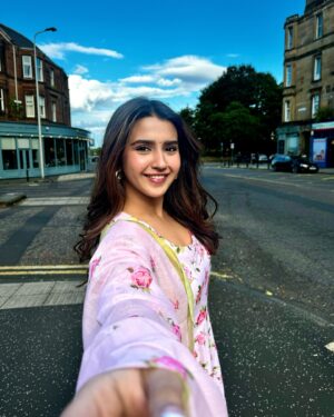 Roshni Walia Wiki, Biography, Age, Gallery, Spouse and more