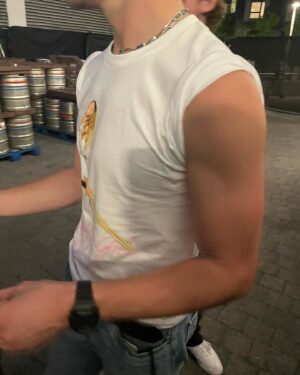 Ross Lynch Instagram - I FEEL THE RUSH