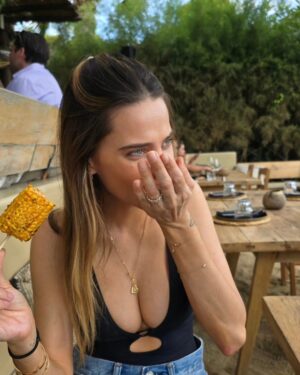 Rotem Sela Instagram - The art of eating 🌽