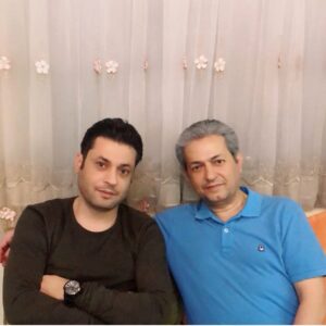 Rouzbeh Moeini Instagram - #.
پدرم پرواز كرد🖤🕊😭
در نبود تو پدر
دلم که هیچ
دنیا هم تنگ می‌شود.
١٤٠٠/٢/٧
١٤ رمضان
غروب🖤

#روزبه_معینی #لعنت_به_کرونا #زندگی #عشق #پدر #مرگ #🖤
