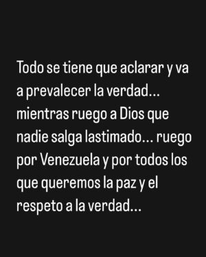 Roxana Díaz Instagram - 🙏🙏🙏🙏🙏🙏🙏🙏🙏🙏🙏🙏
Dios siempre con el control🙏🙏🙏🙏🙏🙏
.
Mi fe por el cielo....
.
#libertad