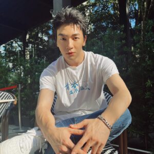 Roy Chang Instagram - 感謝昨日媒體們前來試映
接下來的宣傳期 請大家多幫忙了
青春並不溫柔10/27上映見🫶🏻 
#青春並不溫柔 #1027
@whollstoptherain_2023 
@hope_marketing63 
@normalfilm.ltd 
@lyraxie