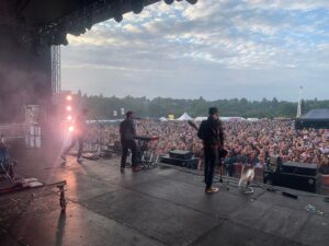 Roy Stride Instagram - ROYAL TUNBRIDGE WELLS!!! Who was there???? So fun @sausageandciderfestuk Tickets for our October shows in Kent selling out fast!!! Bexhill 😍 Folkestone 😍