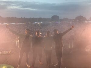 Roy Stride Instagram - ROYAL TUNBRIDGE WELLS!!! Who was there???? So fun @sausageandciderfestuk Tickets for our October shows in Kent selling out fast!!! Bexhill 😍 Folkestone 😍