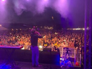 Roy Stride Instagram - Two Festies in day. Yes please. Double the fun. Absolutely loved both those shows. Thank you @sausageandciderfestuk AND @blue_reef_festival 🎆🫡🔥🙌❤️

We are coming back to Kent on the tour Margate is completely sold out but there are a few tickets left for @realleascliff Folkestone. 

Tickets in bio or https://linktr.ee/Scoutingforgirls
