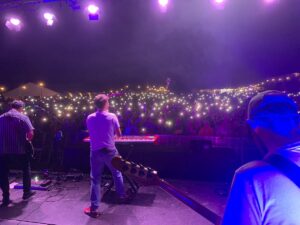 Roy Stride Instagram - Two Festies in day. Yes please. Double the fun. Absolutely loved both those shows. Thank you @sausageandciderfestuk AND @blue_reef_festival 🎆🫡🔥🙌❤️

We are coming back to Kent on the tour Margate is completely sold out but there are a few tickets left for @realleascliff Folkestone. 

Tickets in bio or https://linktr.ee/Scoutingforgirls