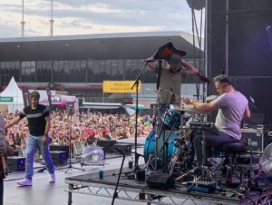 Roy Stride Instagram - Wigan you beauties. Thanks for having us @jamesarthur23 ❤️🙏🙌