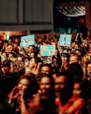 Rozalén Instagram - Cuántas veces estás siendo feliz. 
Y no te das ni cuenta. 💞

📸 @bahiasound_